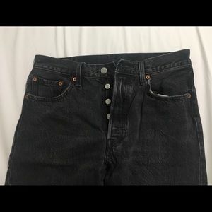 Aritzia X Levi’s 501’s skinny
